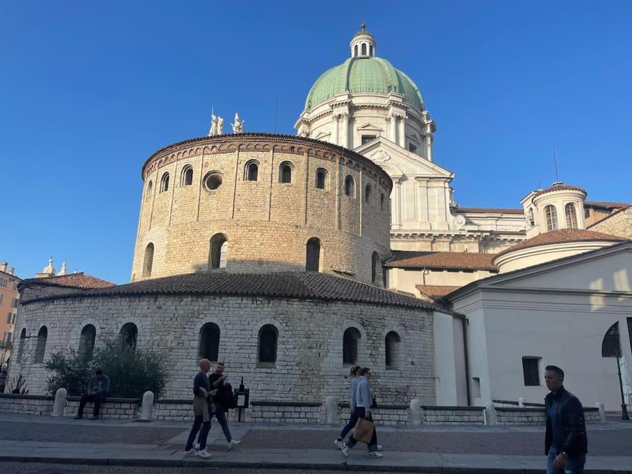 Duomo Apartment Brescia Luaran gambar
